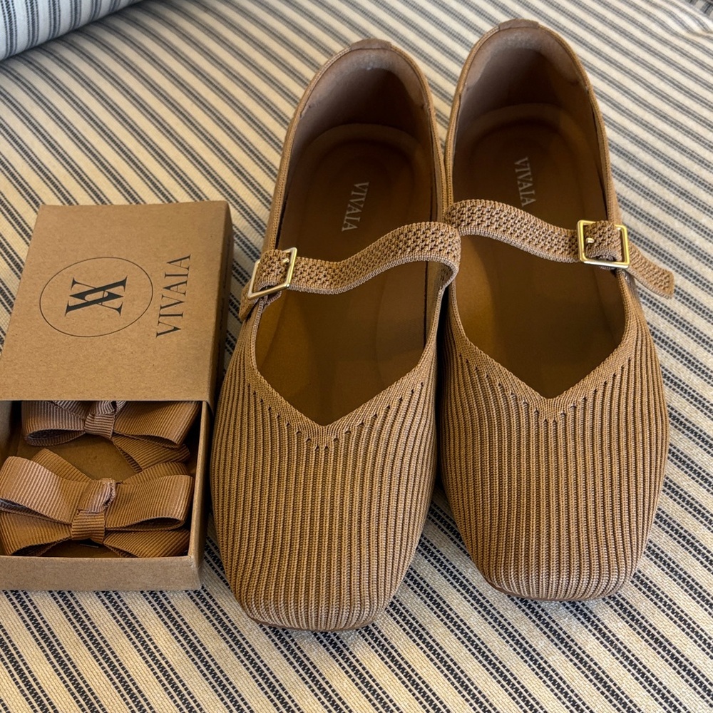 Vivaia Women's Mary Jane Flats in Nutmeg